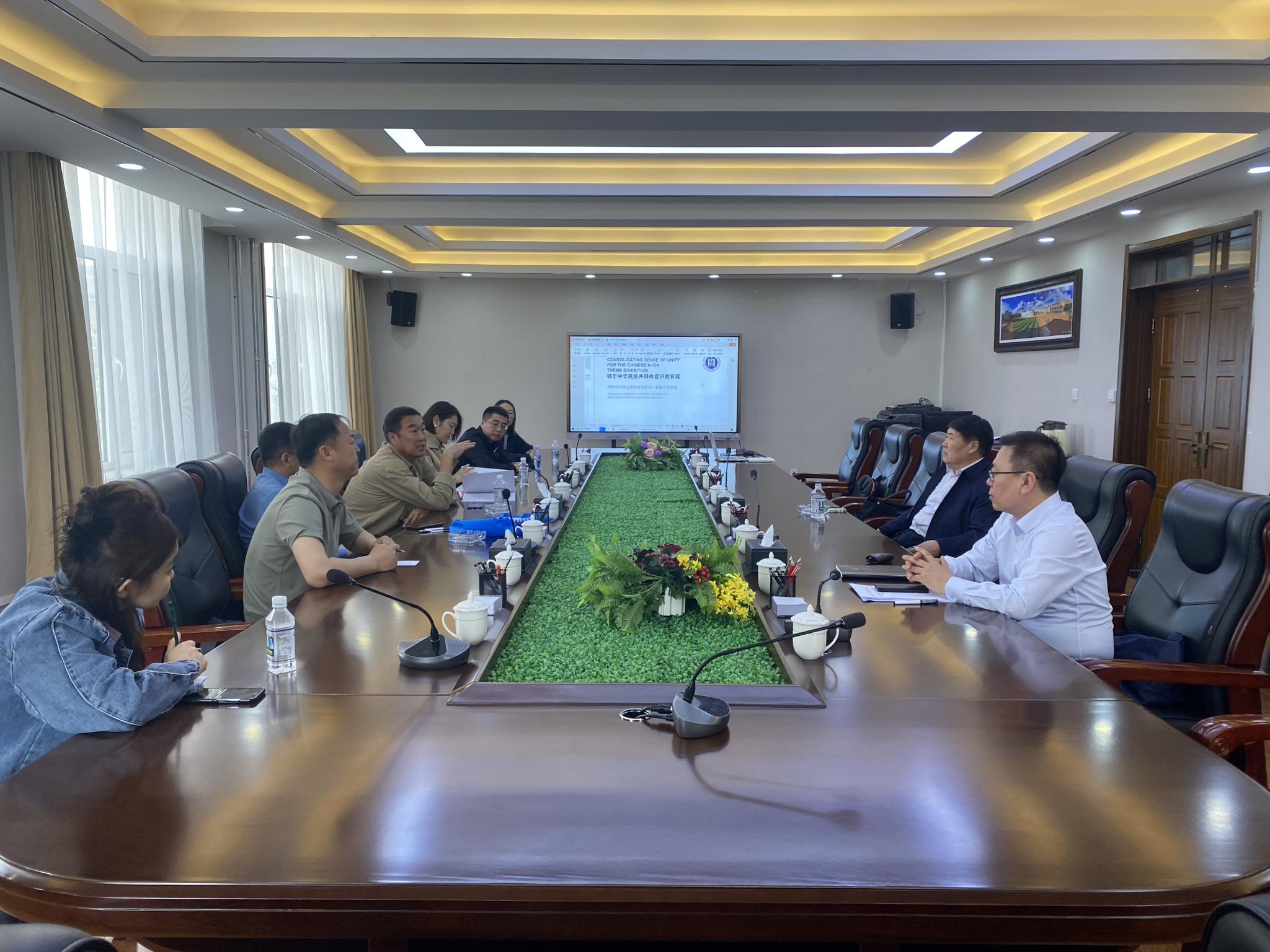 乌力吉口岸管理委员会考察团来米乐官网考察