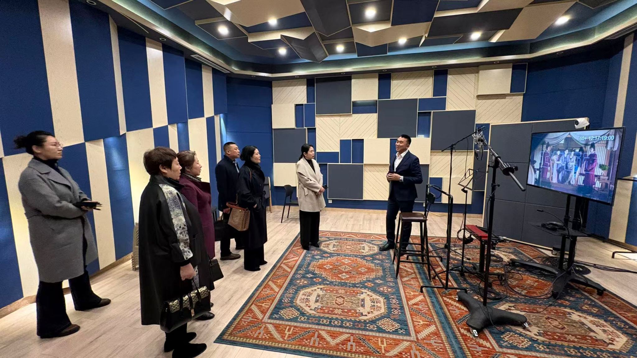 校领导带队我学院教师赴内蒙古民族语电影译制中心开展访企拓岗活动